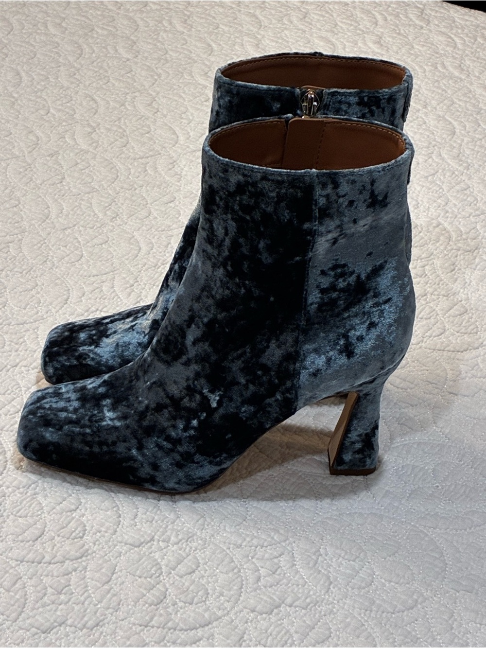 Circus by Sam Edelman Emma Crushed Velvet Boots Glacier Blue Square Toe  7.5